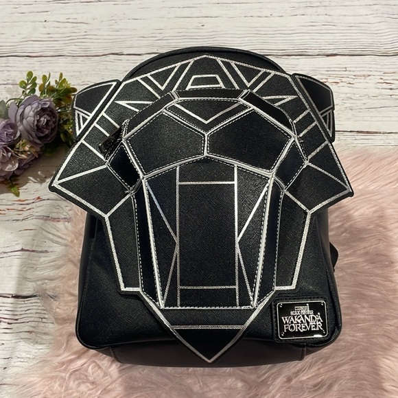 NWT Loungefly Wakanda Forever Figural Mini Backpack Black Panther Marvel - Picture 5 of 9